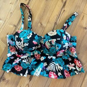 Bikini Top with Ruffle